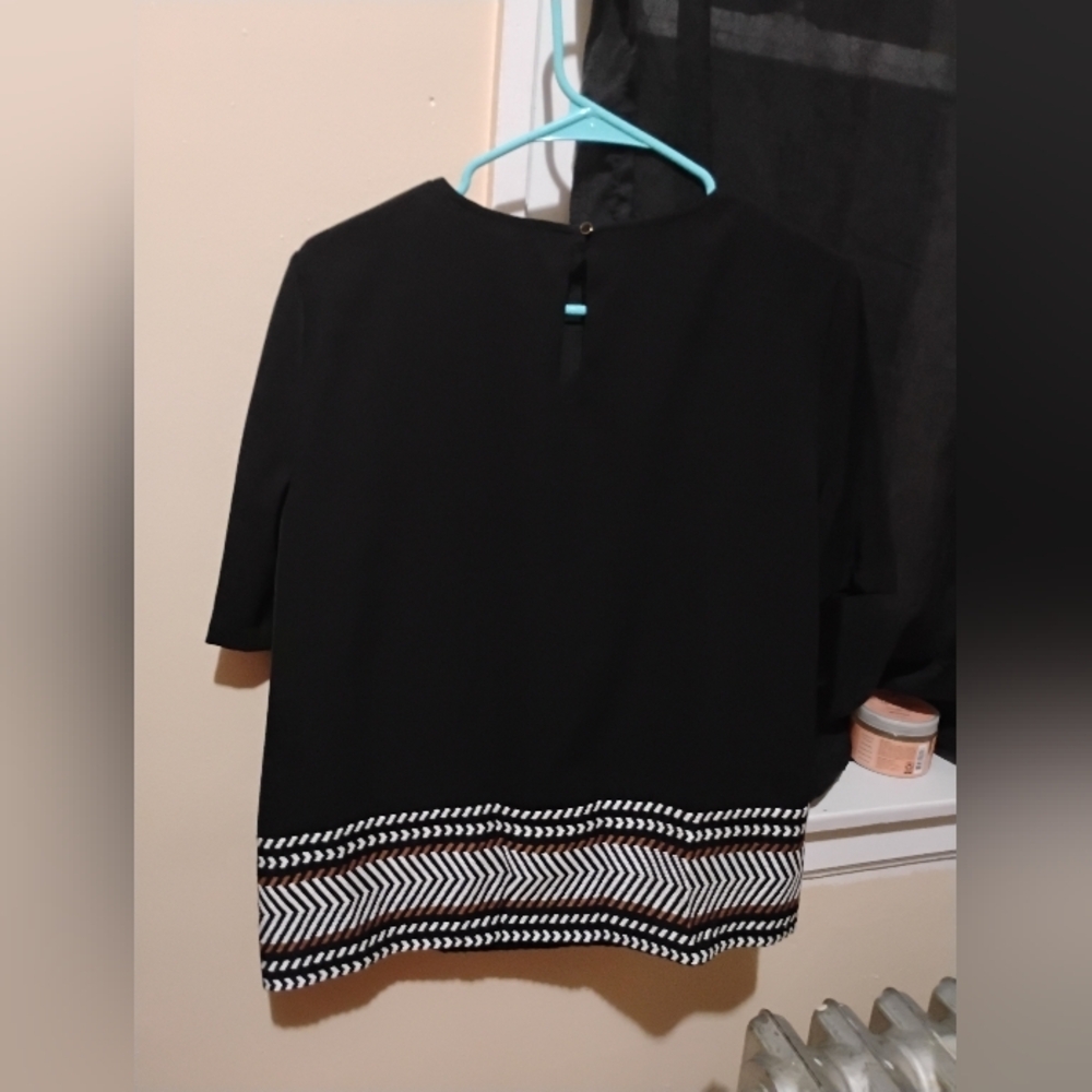 Badgley Mischka Black Woven Top - Picture 5 of 8